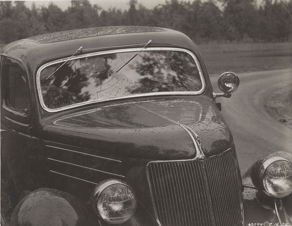 Ford Model 68 V-8 exterior, showing dual wipers 1936