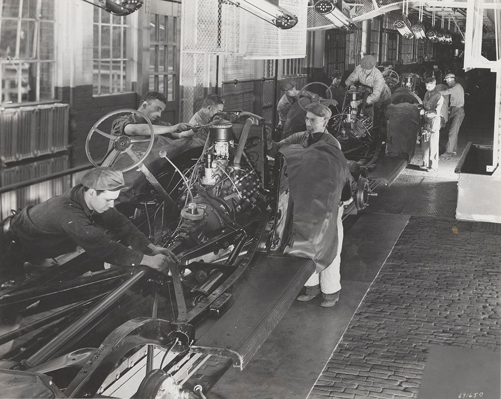 Ford, manufacturing process, assembly line - 1938, Standard Model with 85HP Engine