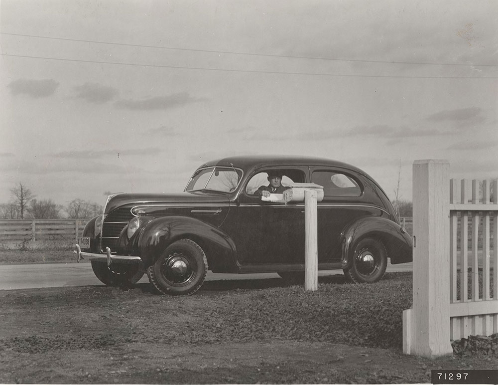 Ford Standard Tudor sedan - 1939