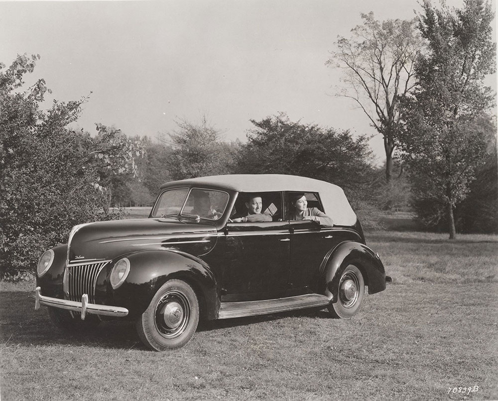 Ford Deluxe Phaeton Convertible Sedan - 1939