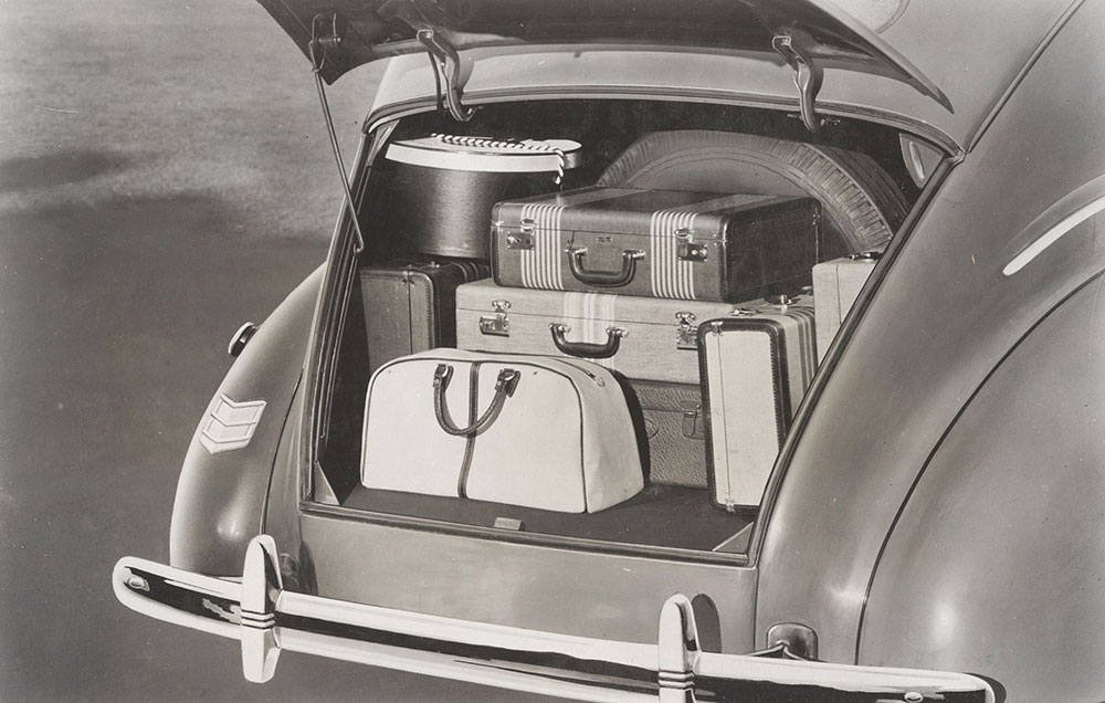 Ford, interior of trunk - 1940
