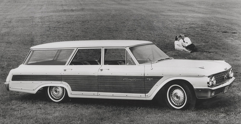 Ford Country Squire Station Wagon - 1962
