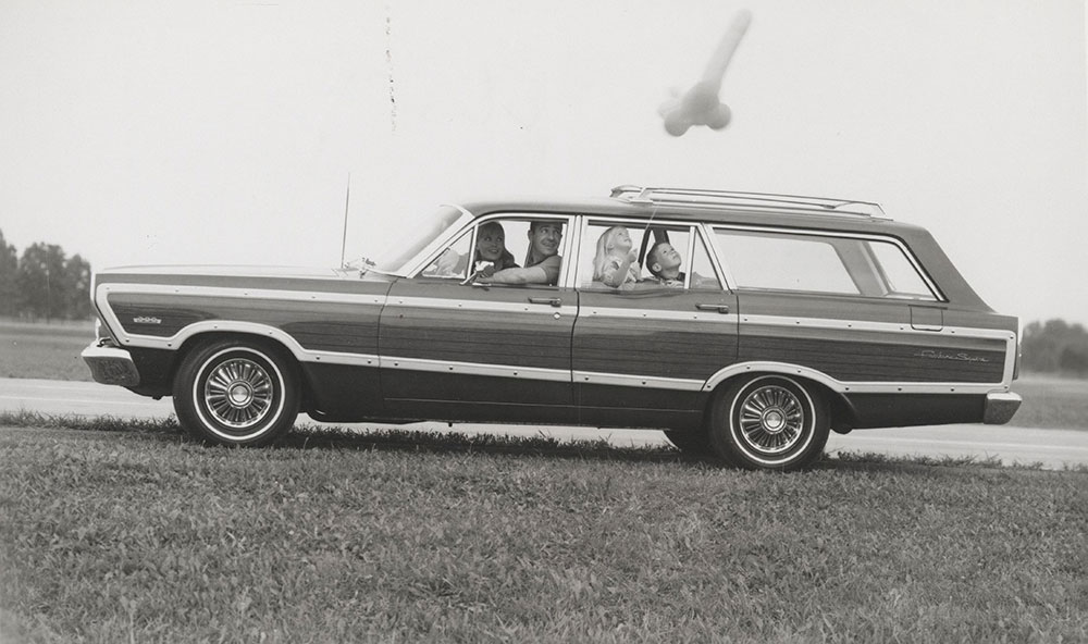 Ford Fairlane Squire station wagon - 1967