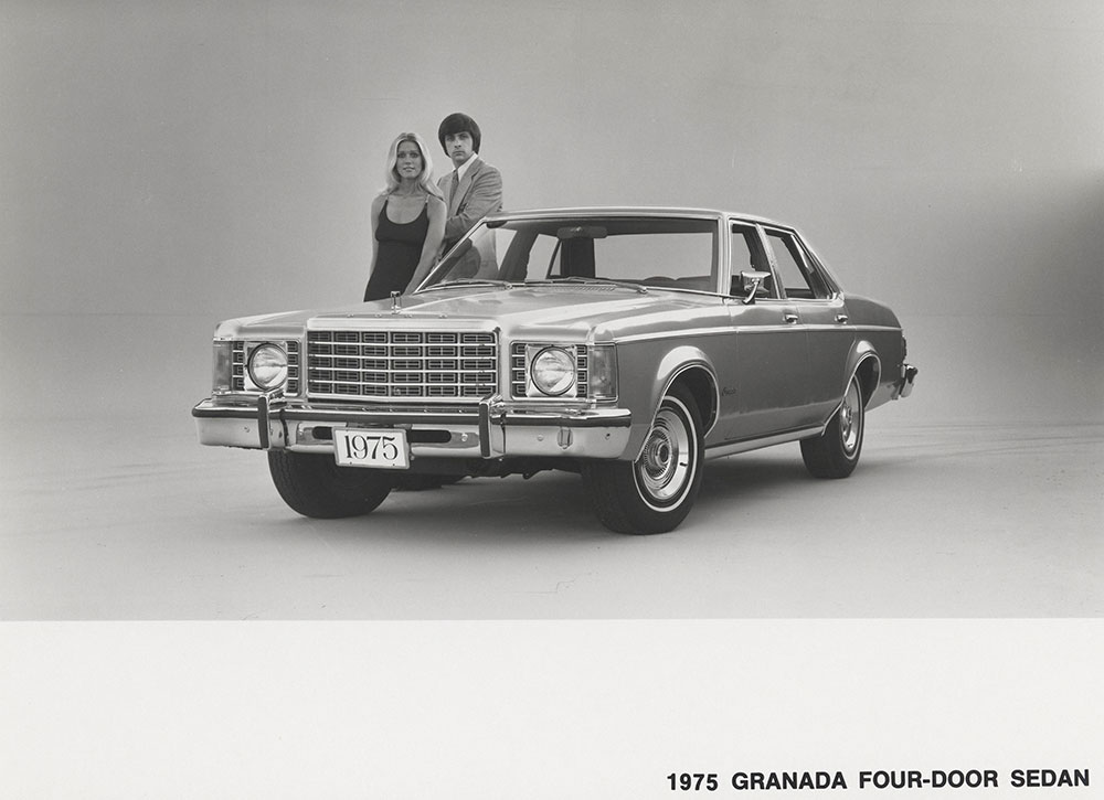Ford Granada 4-Door Sedan - 1975