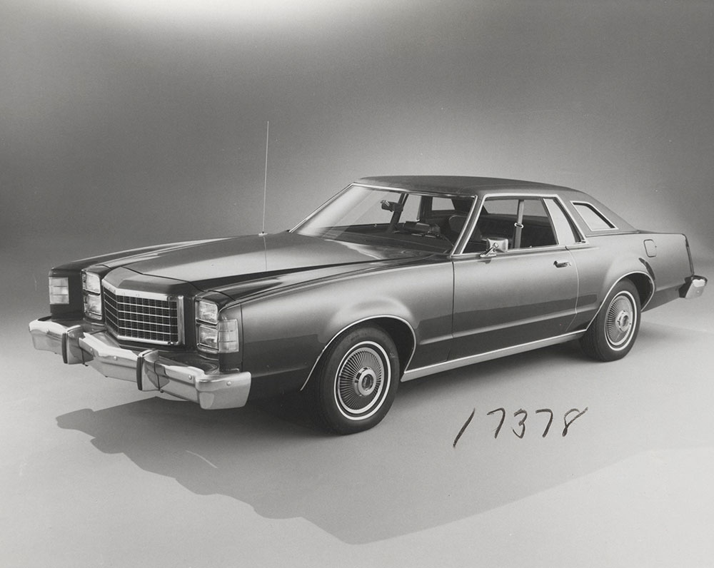 Ford LTD II hardtop coupe - 1977