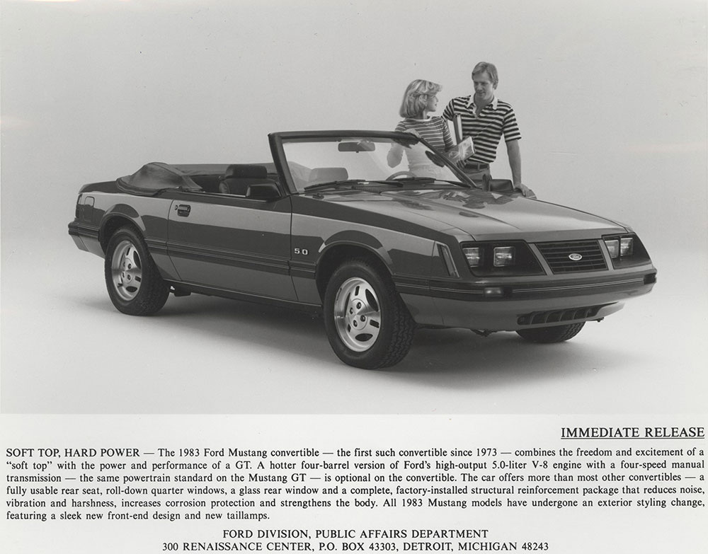 Ford Mustang Convertible - 1983