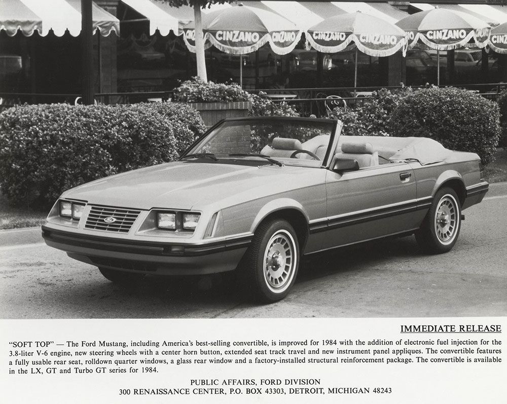 Ford Mustang convertible - 1984