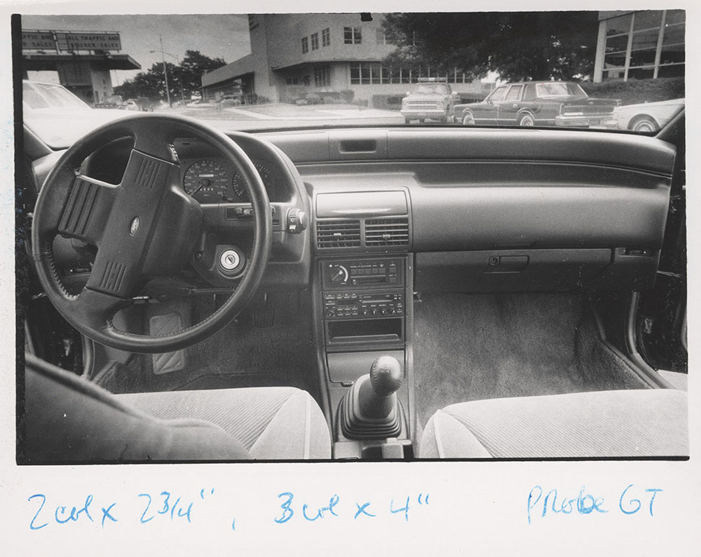 Ford Probe GT interior - 1989