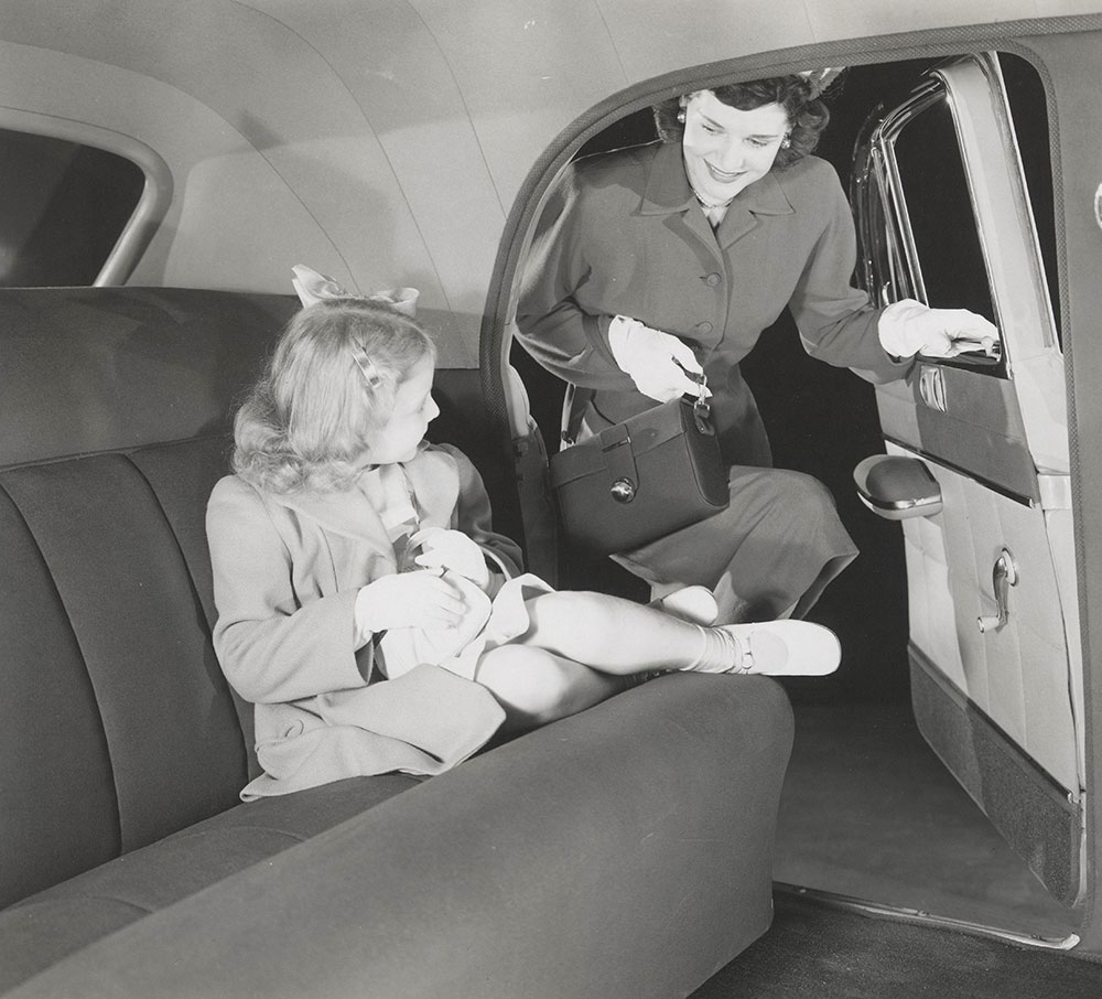 Frazer Manhattan, interior, rear seat - 1947