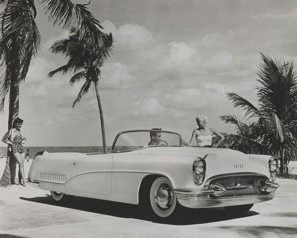 Buick Wildcat fiberglas-bodied sports convertible - 1953