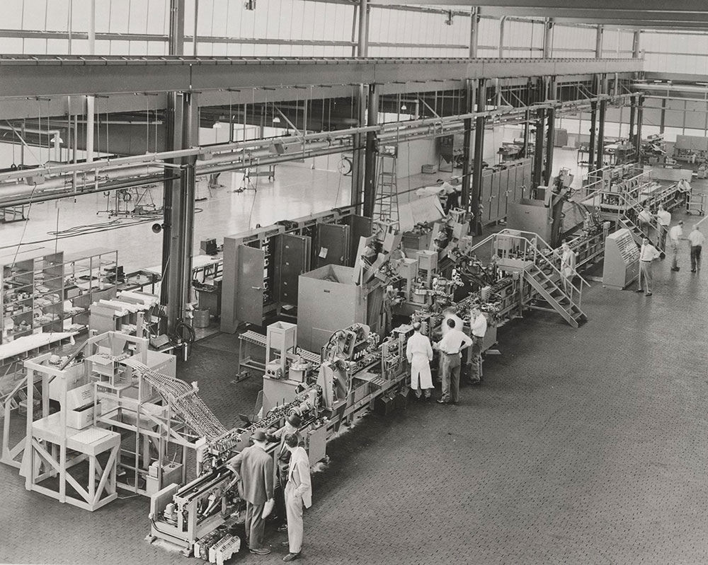 General Motors Technical Center: Oldsmobile cylinder head assembly machine