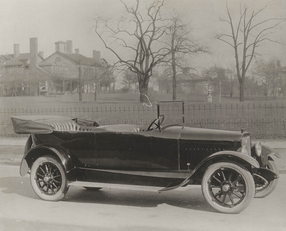 Hal Twelve Touring Car - 1917