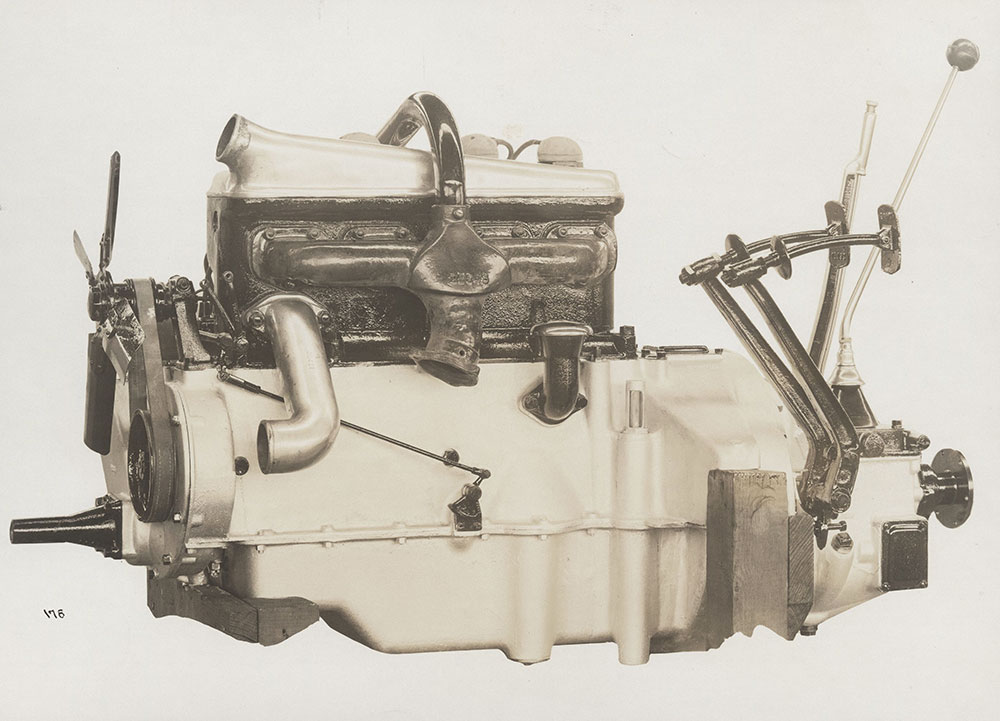 Exhaust side of Handley-Knight sleeve valve engine with transmission and clutch - 1922