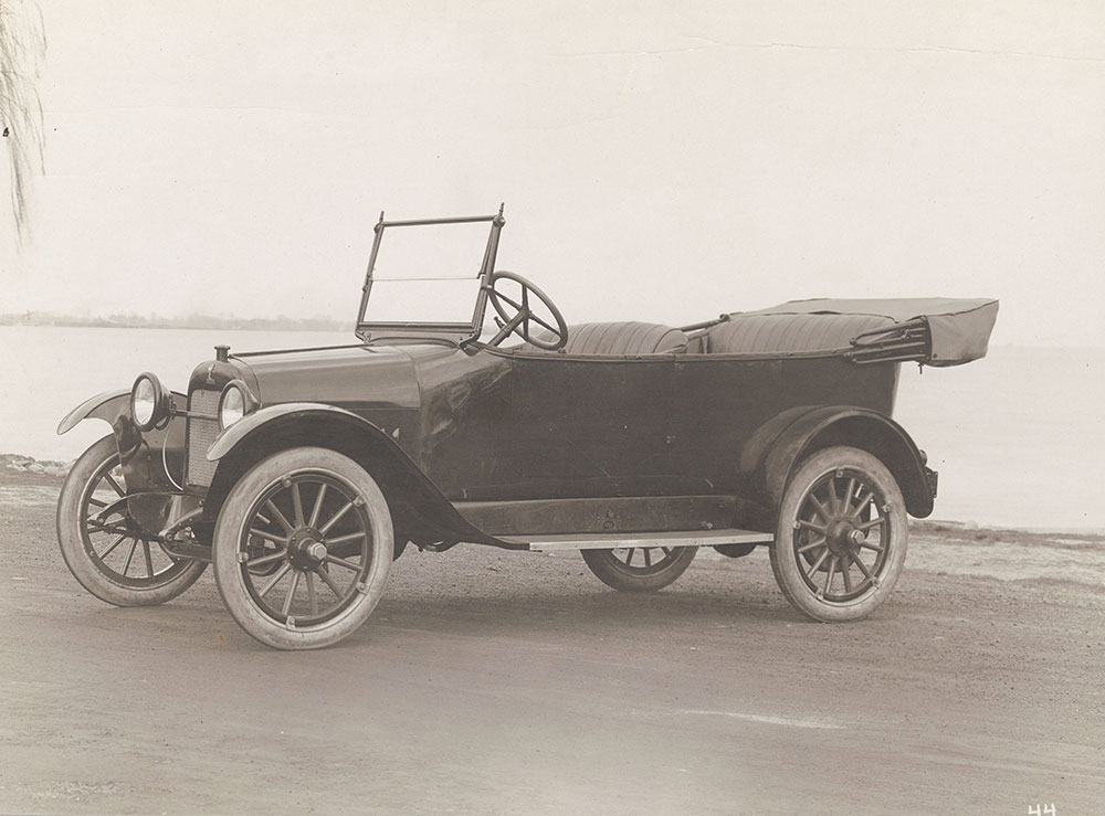 Harroun Model A-1 touring - 1918