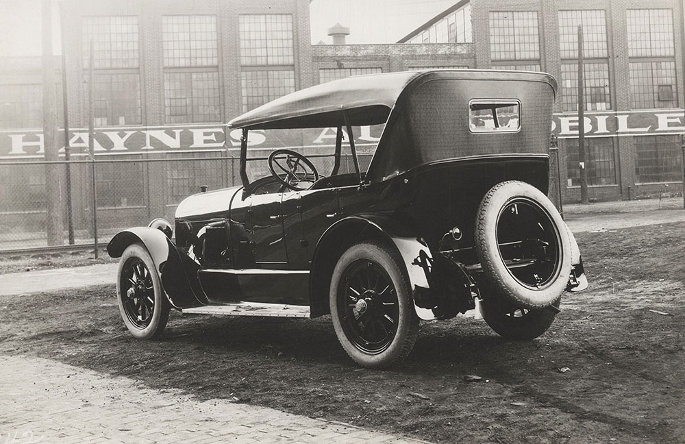 Haynes Model Fifty touring car - 1921