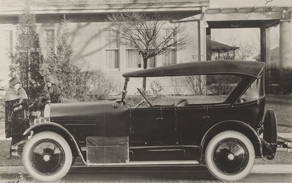 Haynes 60 - five passenger Standard Touring Car - 1924