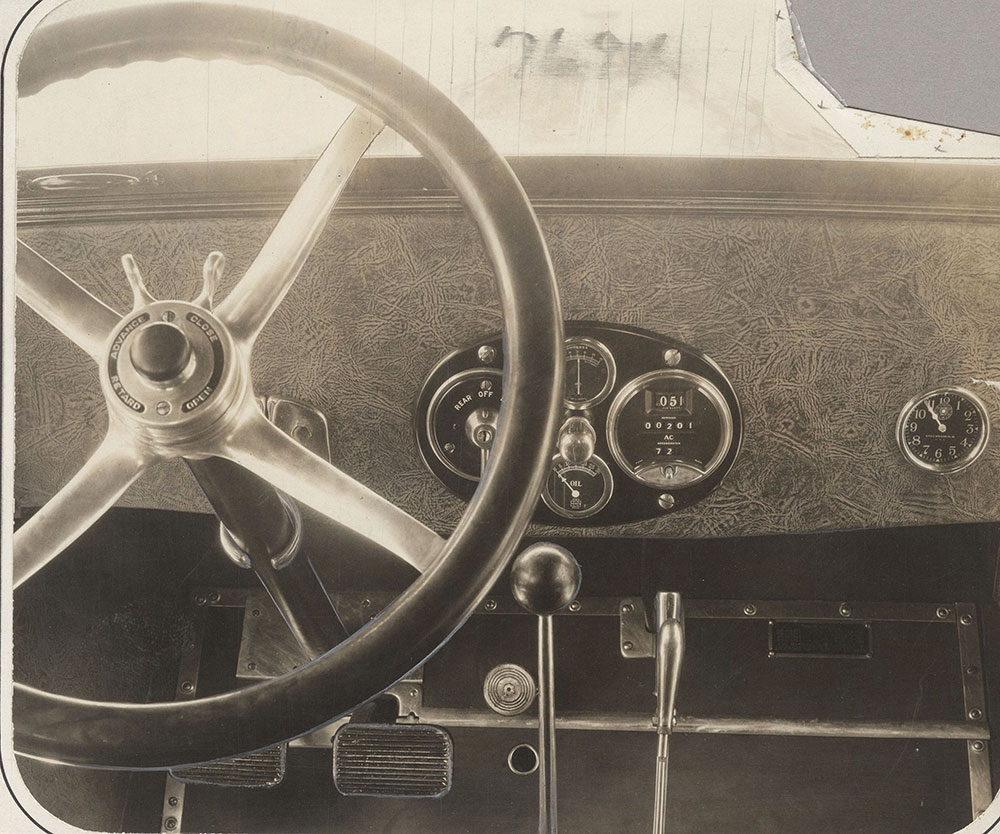 Haynes 60 steering wheel and dash - 1924