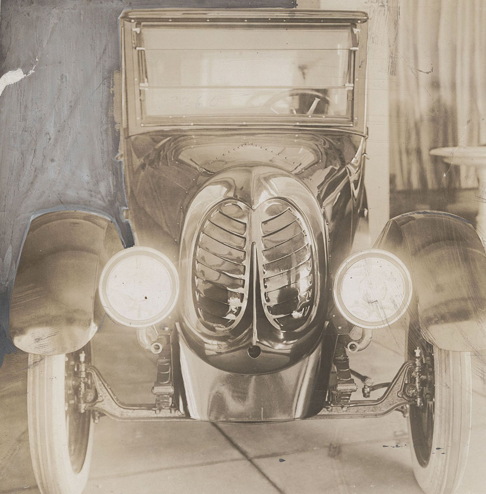 Holmes, front view showing radiator - 1918