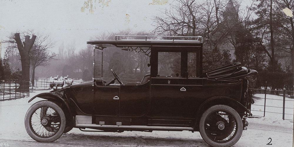 1913 Car in Park