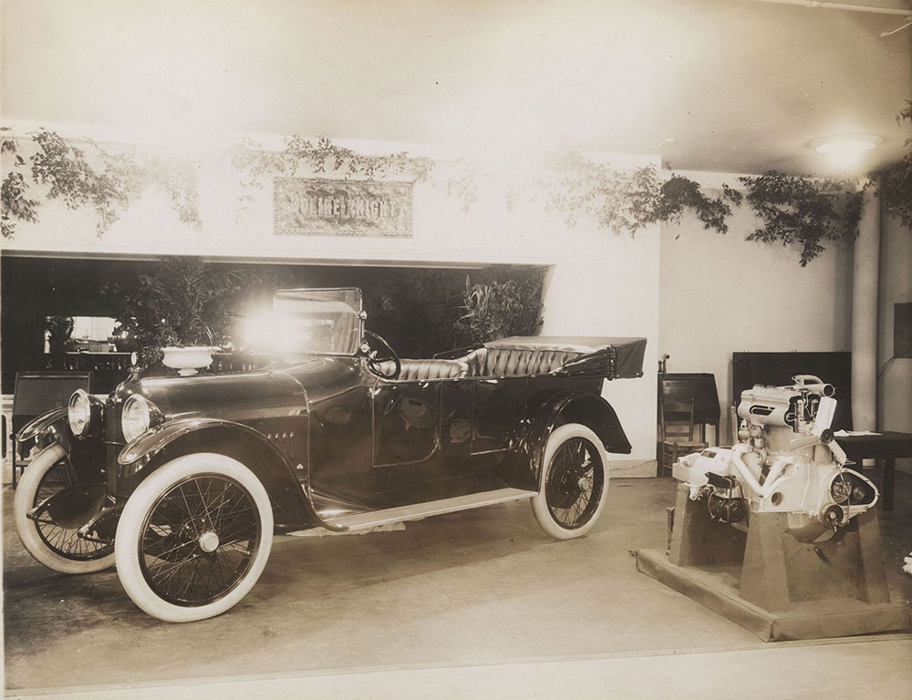 New York Auto Show 1914 Grand Central Palace Moline-Knight exhibit