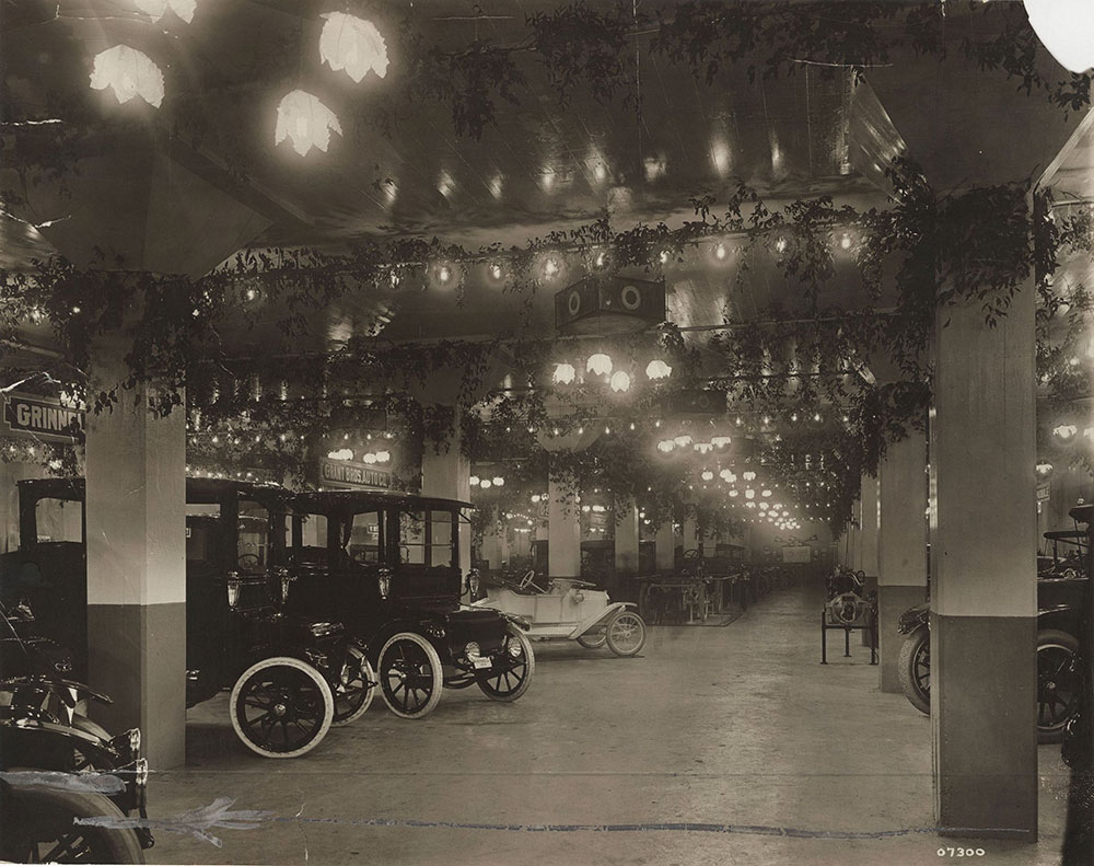 Detroit Automobile Show 1914