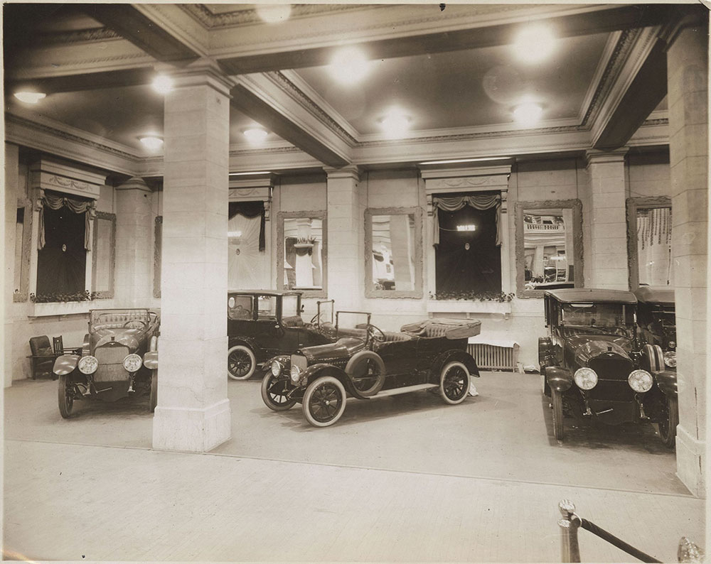 New York National Automobile Show 1915 Grand Central Palace: White