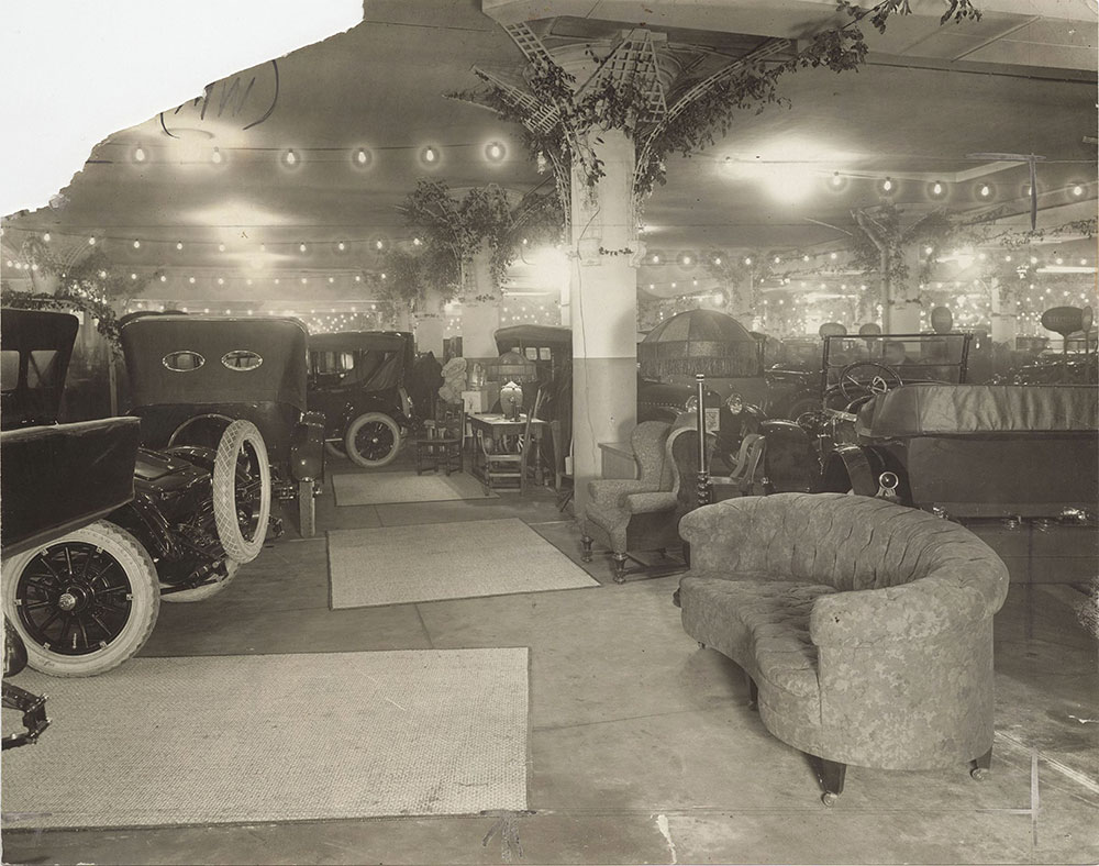 Cleveland Automobile Show 1918 A.L. Englander Motor Co stand: Hupmobile