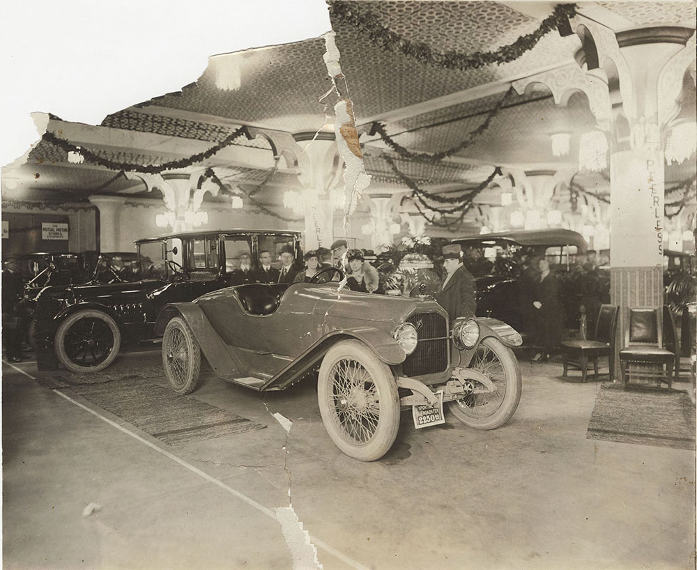 Cleveland Automobile Show 1917 Peerless