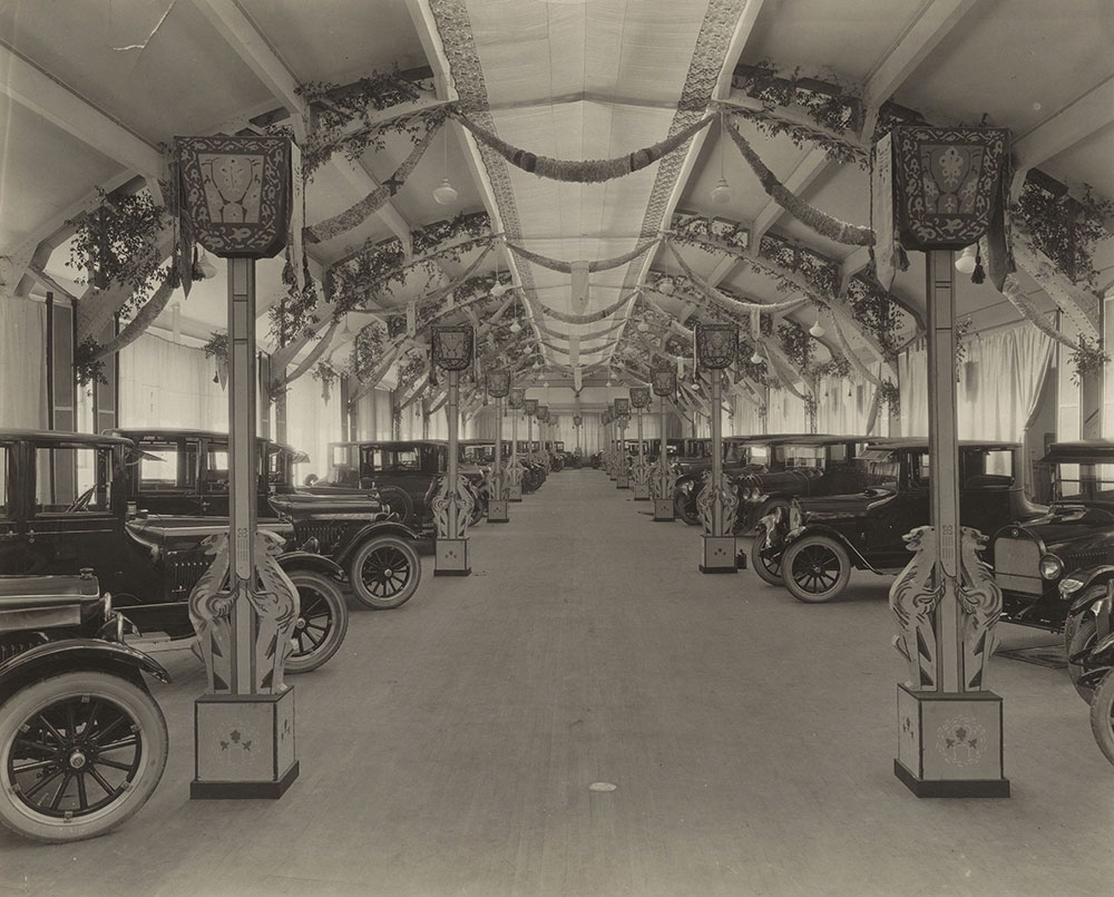 Detroit Closed Car Show 1922