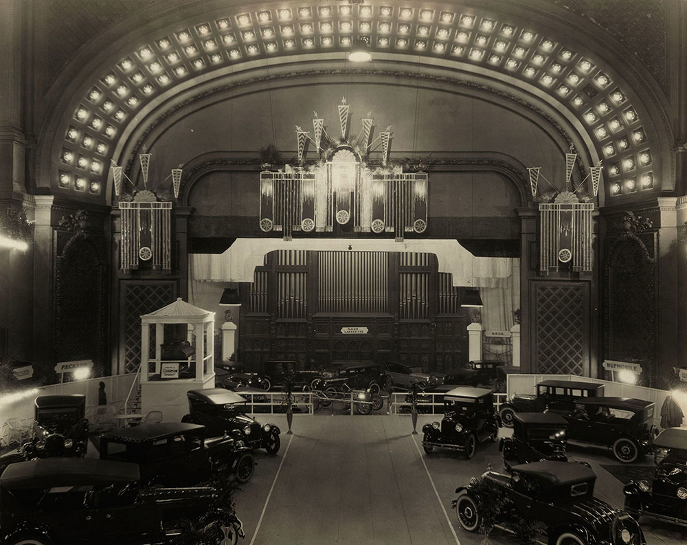 Cincinnati Auto Show 1923 theatre organ