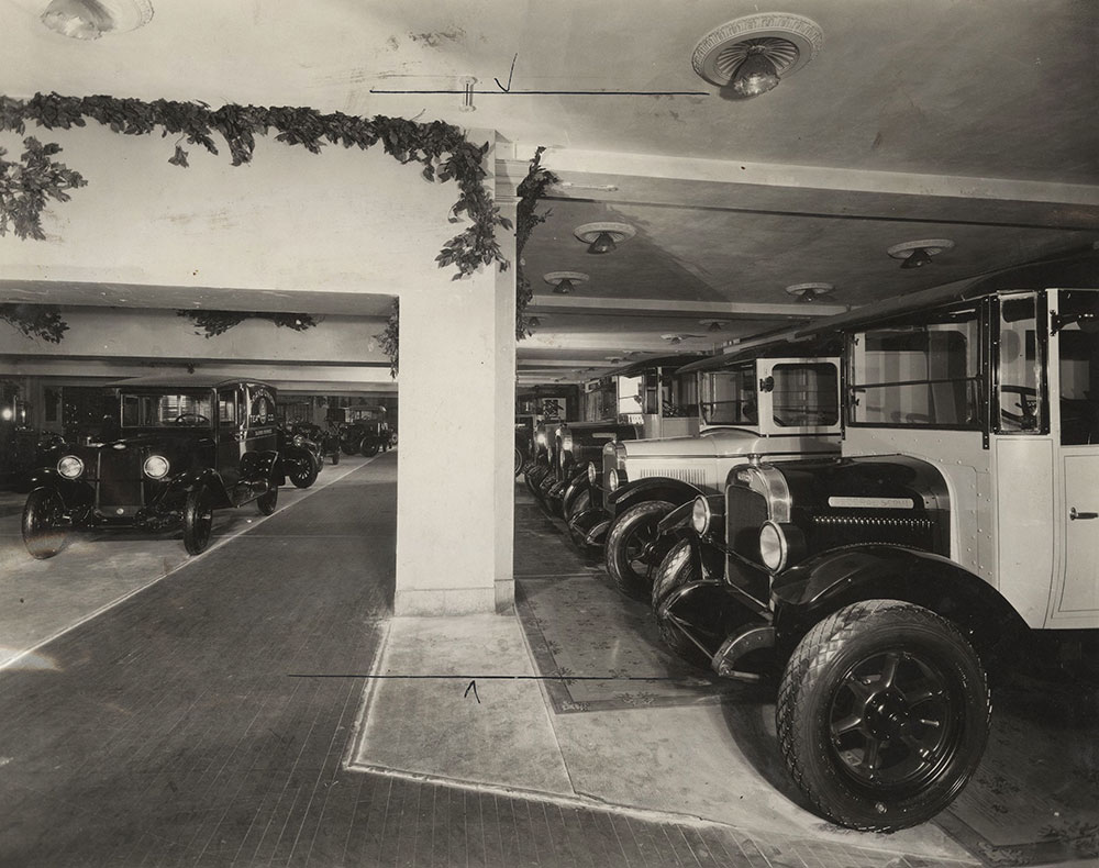 New York Auto Show 1928 trucks at show