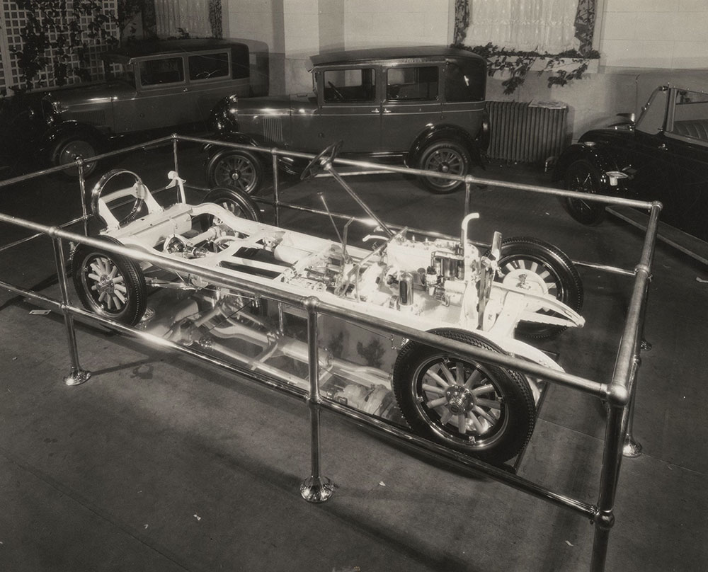 New York Auto Show 1928 Grand Central Palace: Durant chassis