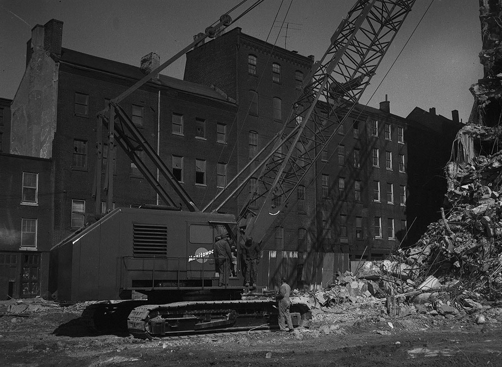 Delaware & Walnut, Building Demolition