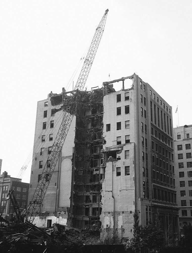 4th & Walnut, Building Demolition