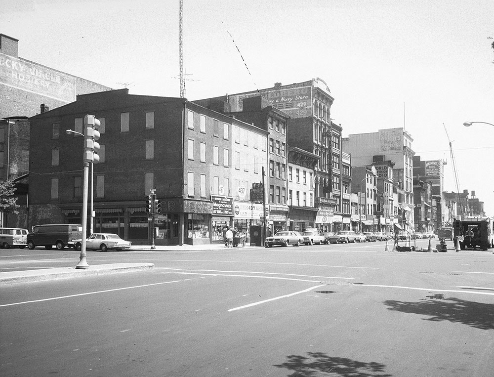 Intersection at 4th, 5th, & Market Streets