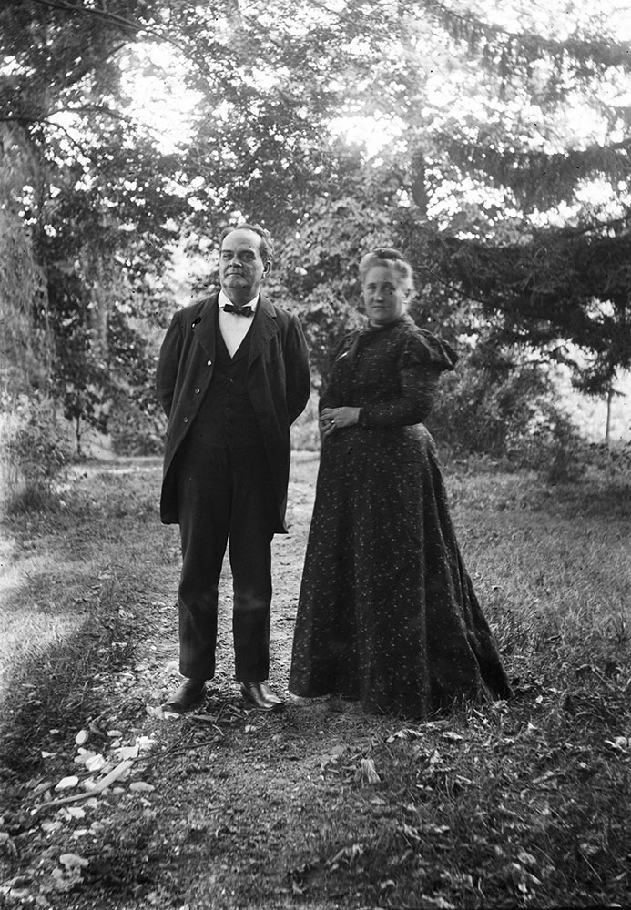 Mr. and Mrs. Henry Edmunds