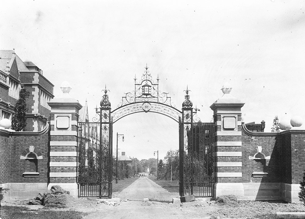 Gate of the University of Pennsylvania Lane