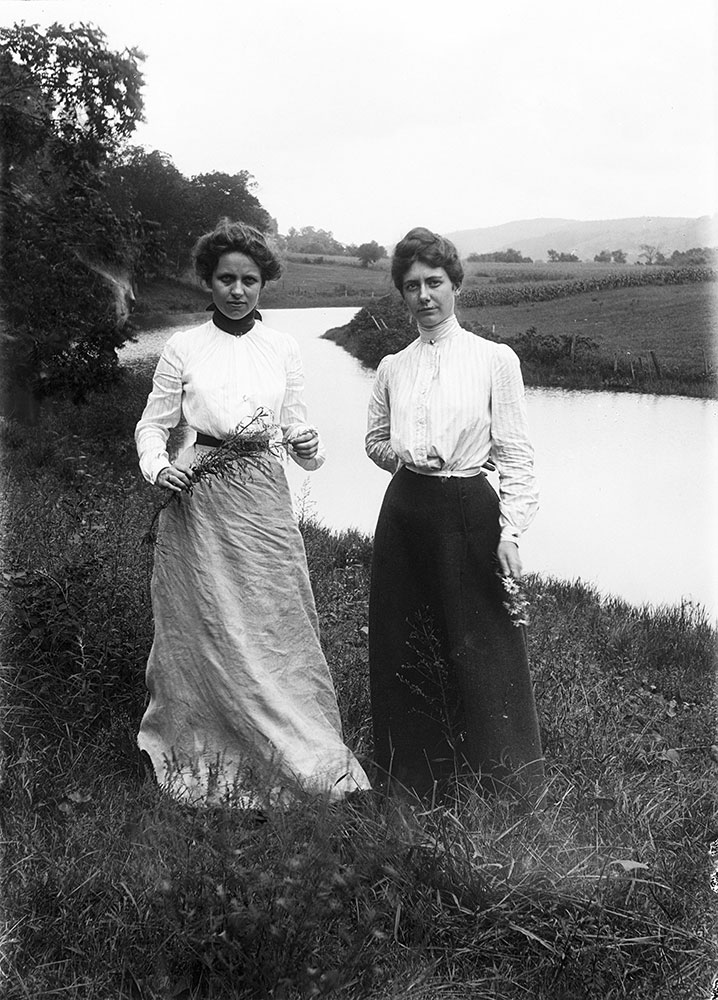 Sue and Mary near the Bennekill