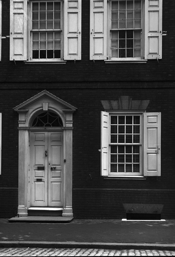 Morris House, detail and windows, erected 1786