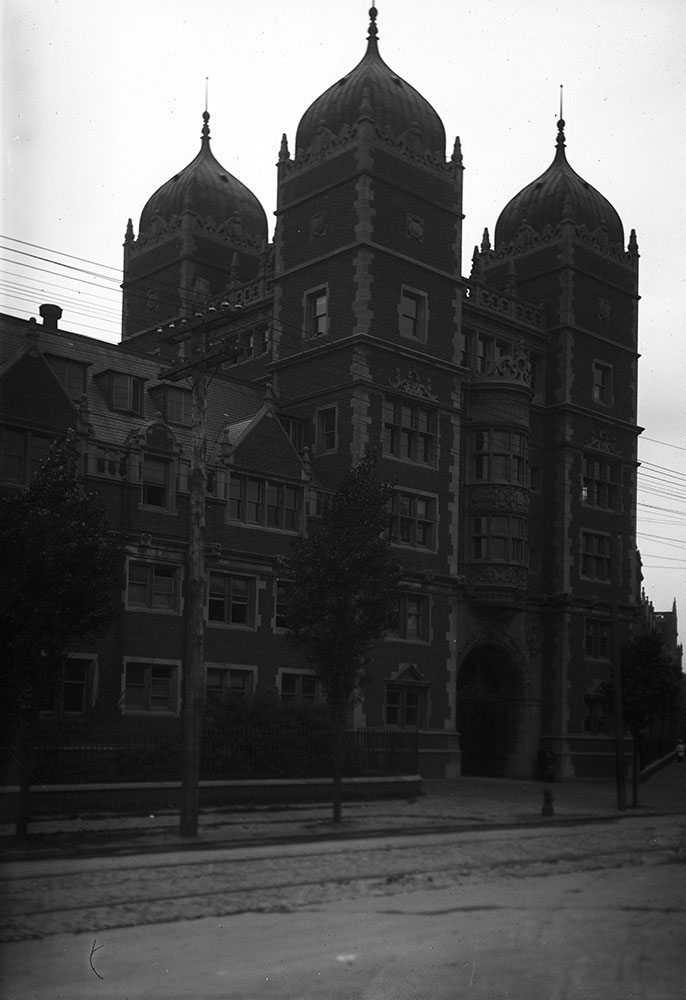 University of Pennsylvania, Dormitory, Memorial Tower