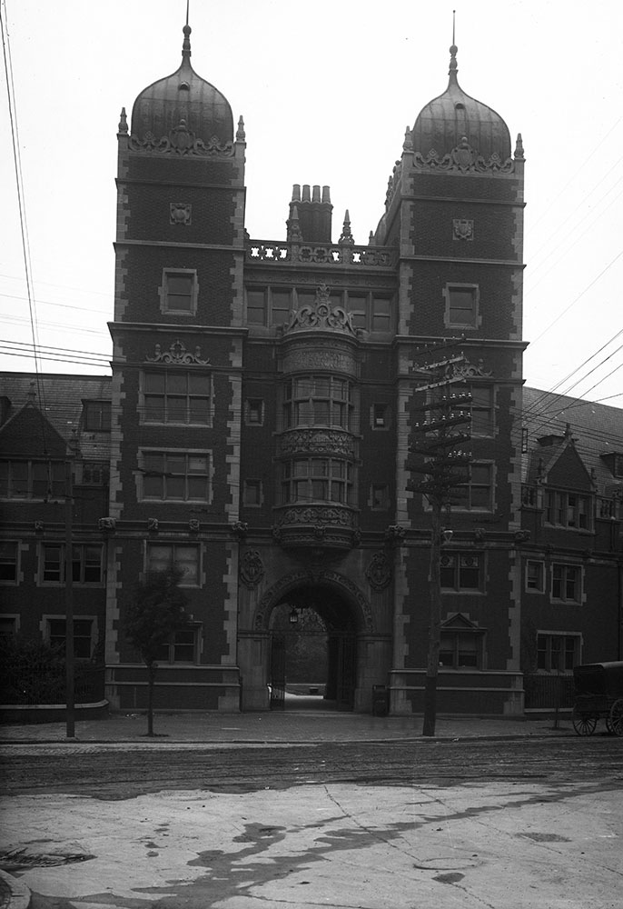 University of Pennsylvania, Dormitory, Memorial Tower