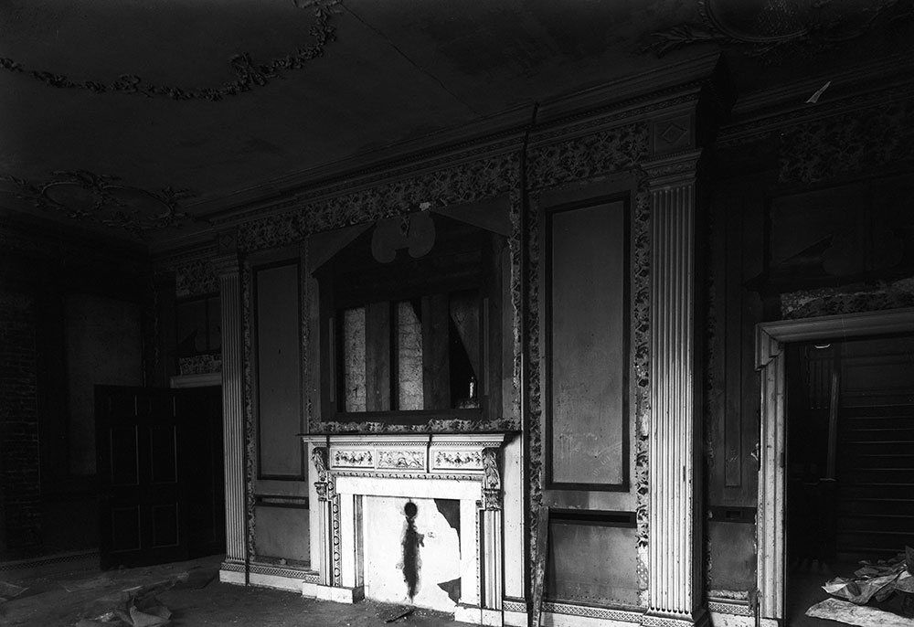 Powell House, Second Story Front Room