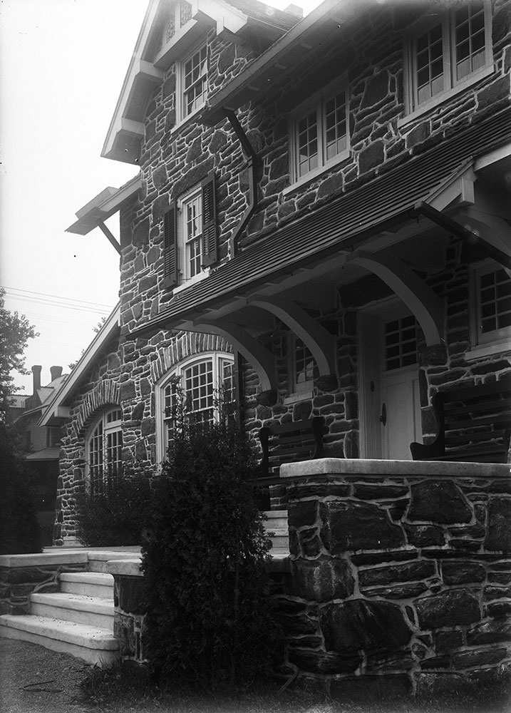 Residence of William D. Smedley, Detail of Entrance