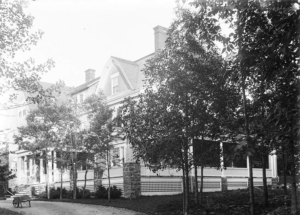 Samuel Eckert residence, Devon, PA, front elevation