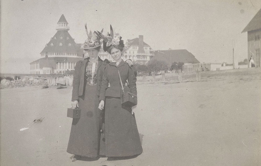 Two Ladies in Front of Hotel del Coronado