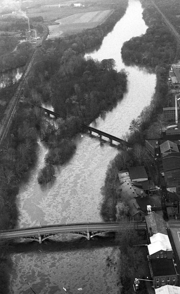 Schuylkill River and bridges