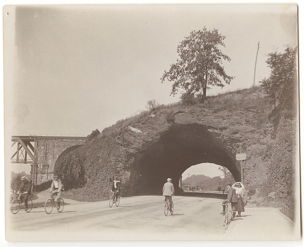 Bicyclists on East River Drive