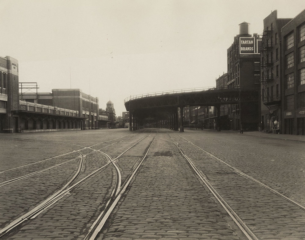 Trolley tracks on Delaware Avenue