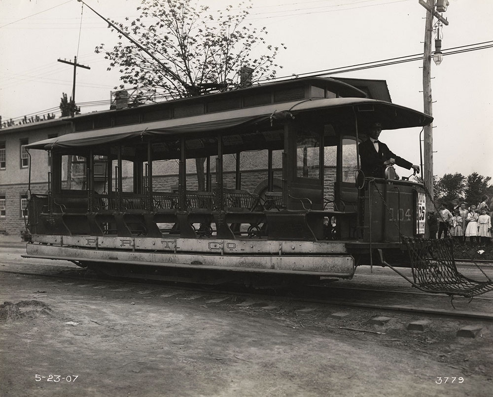 Trolley no. 1043