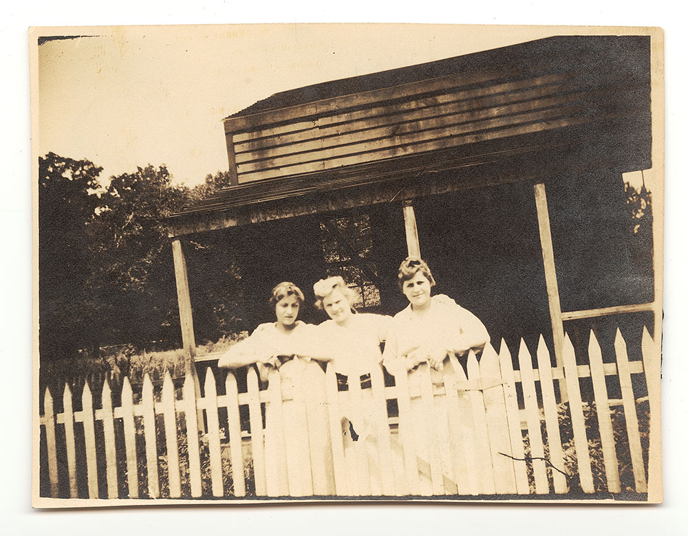 Photograph of Verna Weand, Hannah Snyder, and Catherine Miller